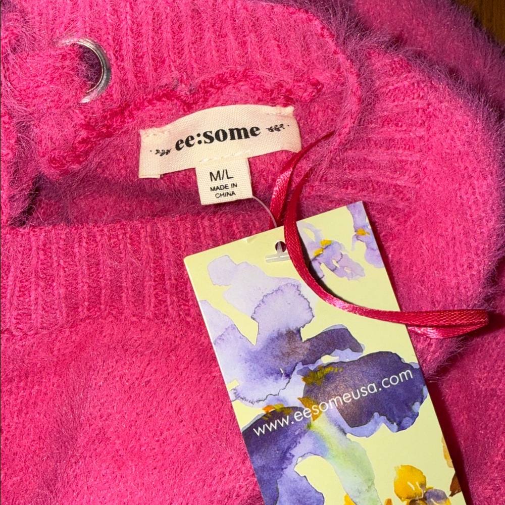 NWT ee:some Bow Back Shirt Size M/L - Picture 4 of 4